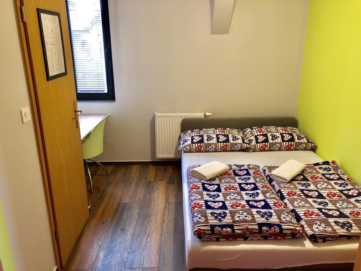 Aladin Hostel Ljubljana Exterior foto